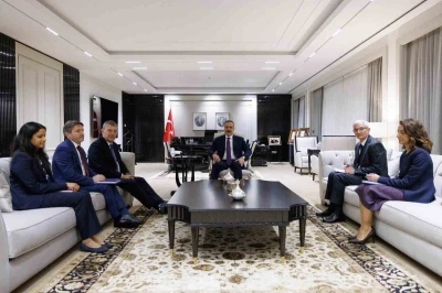 Bakan Fidan, UNRWA Genel Komiseri Lazzarini&rsquo;yi kabul etti
