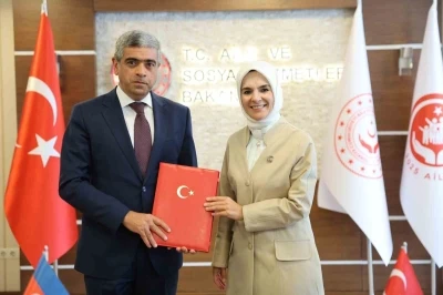 Bakan Göktaş, Azerbaycan Çalışma ve Halkın Sosyal Koruması Bakanı Aliyev ile bir araya geldi
