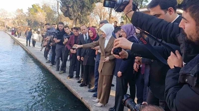 Bakan G&ouml;ktaş Balıklıg&ouml;l&rsquo;&uuml; gezdi

