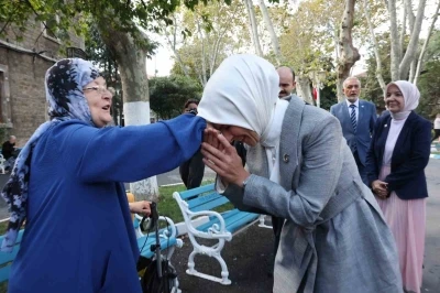 Bakan Göktaş, Darülaceze bağışçılarıyla bir araya geldi
