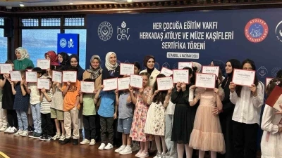 Bakan G&ouml;ktaş: "G&ouml;n&uuml;l El&ccedil;ileri Projesi pek &ccedil;ok &uuml;lkenin &ouml;rnek aldığı g&uuml;&ccedil;l&uuml; bir g&ouml;n&uuml;ll&uuml;l&uuml;k seferberliğine d&ouml;n&uuml;şt&uuml;"
