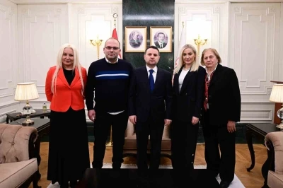 Bakan G&uuml;rlek, &Ccedil;ağla Tuğaltay&rsquo;ın ailesiyle bir araya geldi
