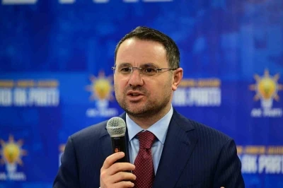 Bakan G&uuml;rlek: "AK Parti dava partisidir, g&ouml;n&uuml;l partisidir"
