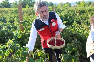 Bakan İbrahim Yumaklı: &quot;Gençlerin katkısıyla üretim hız kazanıyor&quot;
