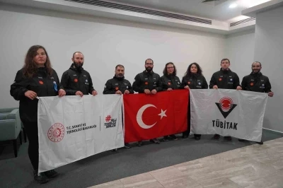 Bakan Kacır: &quot;5’inci Ulusal Arktik Bilimsel Araştırma Seferi başarıyla tamamlandı&quot;
