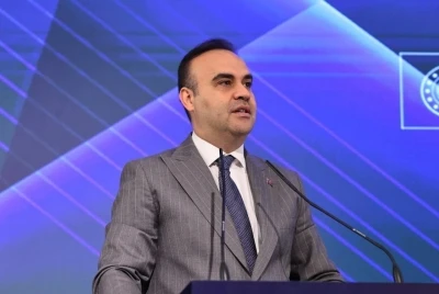 Bakan Kacır: "Milli hava-hava f&uuml;zelerimiz harp başlıklı atış testlerini başarıyla tamamlayarak doğrulama s&uuml;recini geride bıraktı"
