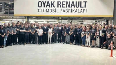 Bakan Kacır: "T&uuml;rkiye&rsquo;ye yatırım yapan kazanıyor"
