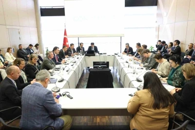Bakan Kurum, Bonn&rsquo;da COP31 Ev Sahibi &Uuml;lke Anlaşması&rsquo;nı imzaladı
