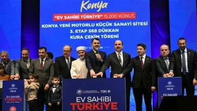 Bakan Kurum Konya&rsquo;da TOKİ konutları kura &ccedil;ekimi programına katıldı