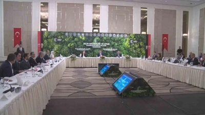 Bakan Kurum: &quot;İklim Kanunu’yla ülkemizin iklim değişikliğiyle mücadelesini yepyeni bir safhaya taşıdık&quot;
