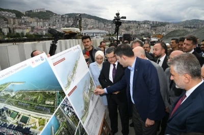 Bakan Kurum: &quot;Uzunkum’da ilk etap seneye tamamlanacak&quot;
