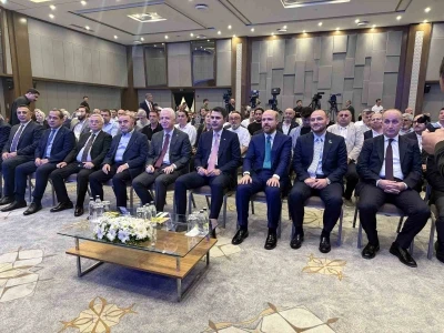 Bakan Kurum: "Yarısı Bizden kampanyası kapsamında İstanbul&rsquo;un 39 il&ccedil;esinde 233 bin konutun d&ouml;n&uuml;ş&uuml;m s&uuml;reci devam ediyor"
