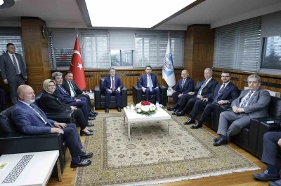 Bakan Kurum ve Yumaklı, Kayseri&rsquo;nin vizyon projelerini inceledi

