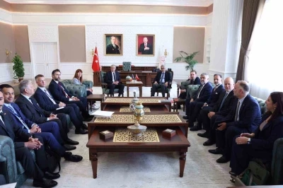 Bakan Memişoğlu, Bel&ccedil;ika Valonya H&uuml;k&uuml;meti Başkan Yardımcısı Jeholet ile g&ouml;r&uuml;şt&uuml;
