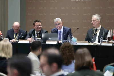 Bakan Memişoğlu: "Geleceğe y&ouml;n veren bir sağlık sistemini inşa edeceğiz"
