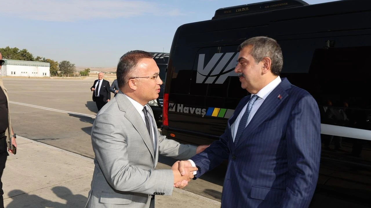 Bakan Tekin Gaziantep’te