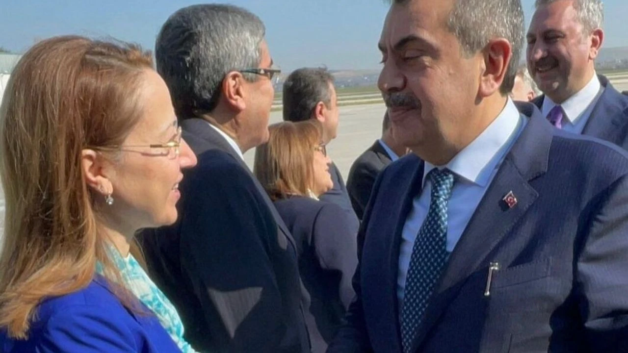 Bakan Tekin Gaziantep&rsquo;te Temas Turunda