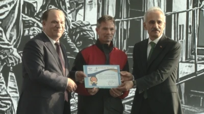 Bakan Uraloğlu: &quot;10 milyondan fazla engelli yolcumuz ücretsiz seyahat hakkından yararlandı&quot;
