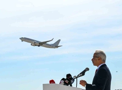 Bakan Uraloğlu: "21 Mayıs - 3 Haziran d&ouml;neminde i&ccedil; ve dış hatlarda toplam bin 506 ilave u&ccedil;uş planlandı"
