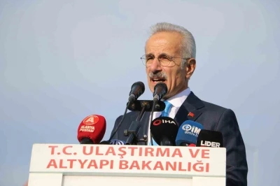 Bakan Uraloğlu: "23 yılda Antalya&rsquo;nın ulaşım ve iletişim altyapısına 244,6 milyar lirayı aşan yatırımlar ger&ccedil;ekleştirdik"
