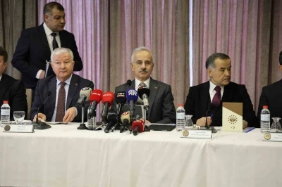 Bakan Uraloğlu, "S&uuml;reci sekteye uğratmak isteyenlere asla m&uuml;saade etmeyeceğiz"
