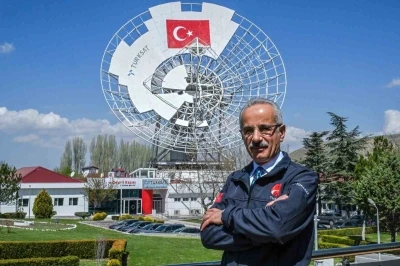 Bakan Uraloğlu: "T&Uuml;RKSAT 6A ile &uuml;lkemizi haberleşme uydusu tasarlayıp &uuml;retebilen d&uuml;nyadaki 11 &uuml;lke arasına taşıdık"
