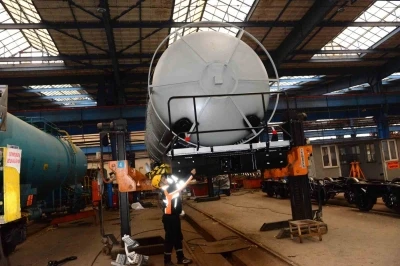 Bakan Uraloğlu: "Yeni y&uuml;k vagonlarımız enerji kaynaklarının nakliyesinde ordumuzun lojistik g&uuml;c&uuml;ne g&uuml;&ccedil; katacak"
