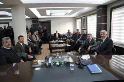 Bakan Yardımcısı Aydın, Belediye Başkanı Halla&ccedil; ile bir araya geldi