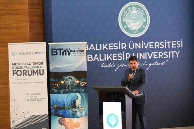Bakan Yardımcısı Boyraz, "Mesleki Eğitimde G&uuml;ncel Yaklaşımlar Forumu"nda &ouml;ğrencilerle buluştu
