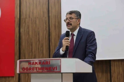 Bakan Yardımcısı &Ccedil;elik: "Hayat yolculuğumda alın teriyle &ccedil;alıştım"
