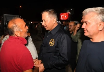 Bakan Yerlikaya: &quot;Devletimiz tüm imkanlarıyla vatandaşlarımızın yanında&quot;
