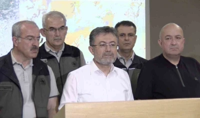 Bakan Yumaklı’dan Çanakkale’deki yangınlara ilişkin açıklama
