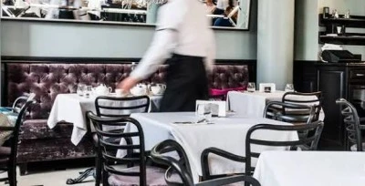 Bakanlık Harekete Ge&ccedil;ti: Restoranlarda Ek &Uuml;cret D&ouml;nemi Sona Eriyor