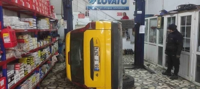 Bakım i&ccedil;in servise bırakılan taksi liftten d&uuml;şt&uuml;
