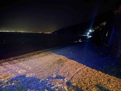 Balık tutmak i&ccedil;in a&ccedil;ılan kayık battı, baba-oğul &ouml;l&uuml;mden d&ouml;nd&uuml;
