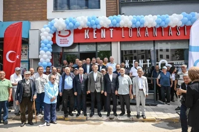 Balıkesir B&uuml;y&uuml;kşehir Dursunbey&rsquo;de hız kesmiyor
