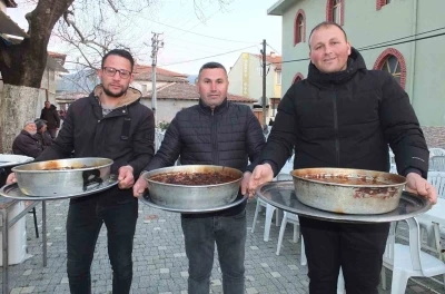 Balıkesir&rsquo;de geleneksel k&ouml;y iftarı y&uuml;zlerce vatandaşı buluşturdu
