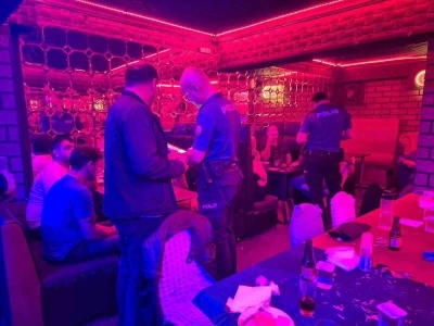 Balıkesir’de ’Huzur Operasyonun’ da 5 aranan şahıs yakalandı
