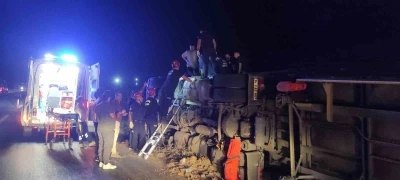 Balıkesir’de tır kazası: Sürücü ekipler tarafından kurtarıldı
