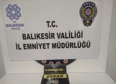 Balıkesir’de uyuşturucu taciri 3 şahıs tutuklandı
