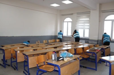 Balıkesir’deki okullar el birliğiyle yenilendi: Denetimli serbestlik yükümlülerinden eğitime katkı
