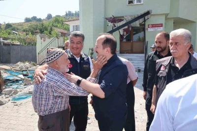 Balıkesir’in Sındırgı ilçesinde deprem sonrası çalışmalar sürüyor
