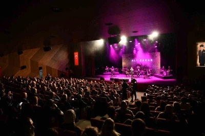 Balıkesirlilerden üç gün süren 10.10 etkinliklerine yoğun ilgi
