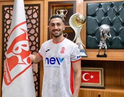 Balıkesirspor, Ferit &Ouml;zler&rsquo;i renklerine bağladı
