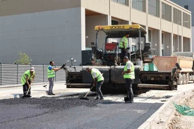 Balkan Mahallesi’nde yollar asfaltlanıyor
