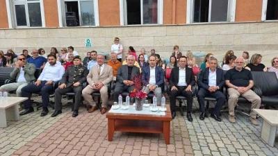 Bandırma&rsquo;da hayat boyu &ouml;ğrenme şenliği ve yılsonu sergisi a&ccedil;ıldı
