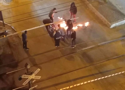 Bandırma&rsquo;da helyum balonları y&uuml;ksek gerilim hattına temas etti: 1 kişi yaralandı
