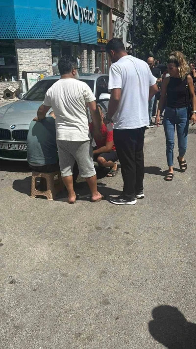 Bandırma’da motosikletin çarptığı yaşlı kadın ağır yaralandı
