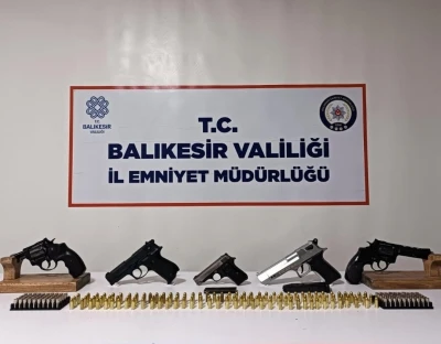 Bandırma Emniyeti&rsquo;nden g&uuml;venlik raporu, 186 ruhsatsız silah ele ge&ccedil;irildi

