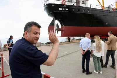 Bandırma Vapuru M&uuml;zesi yarın taşınıyor
